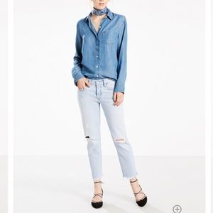 Levi’s CT Distressed Jeans